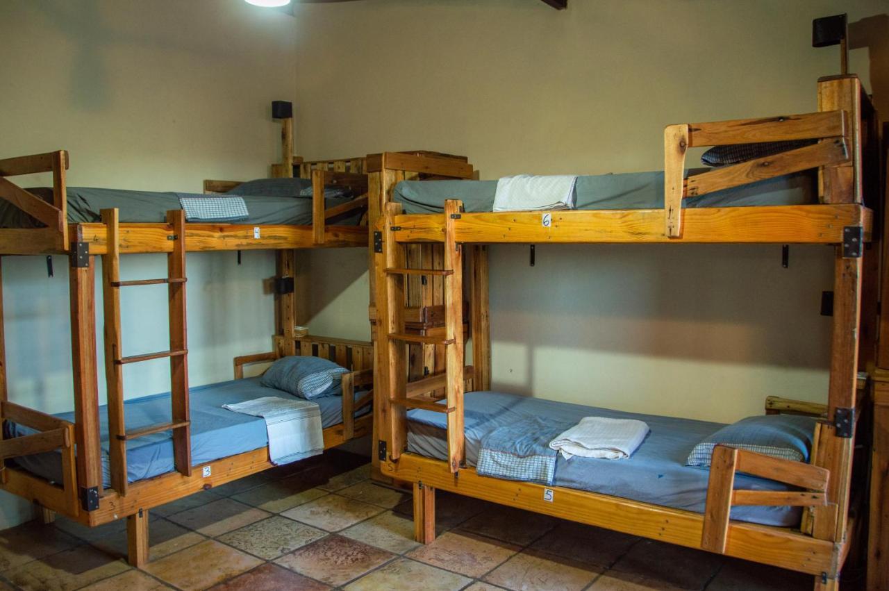 Chapada Backpackers Hostel Agencia Ленсойс Экстерьер фото