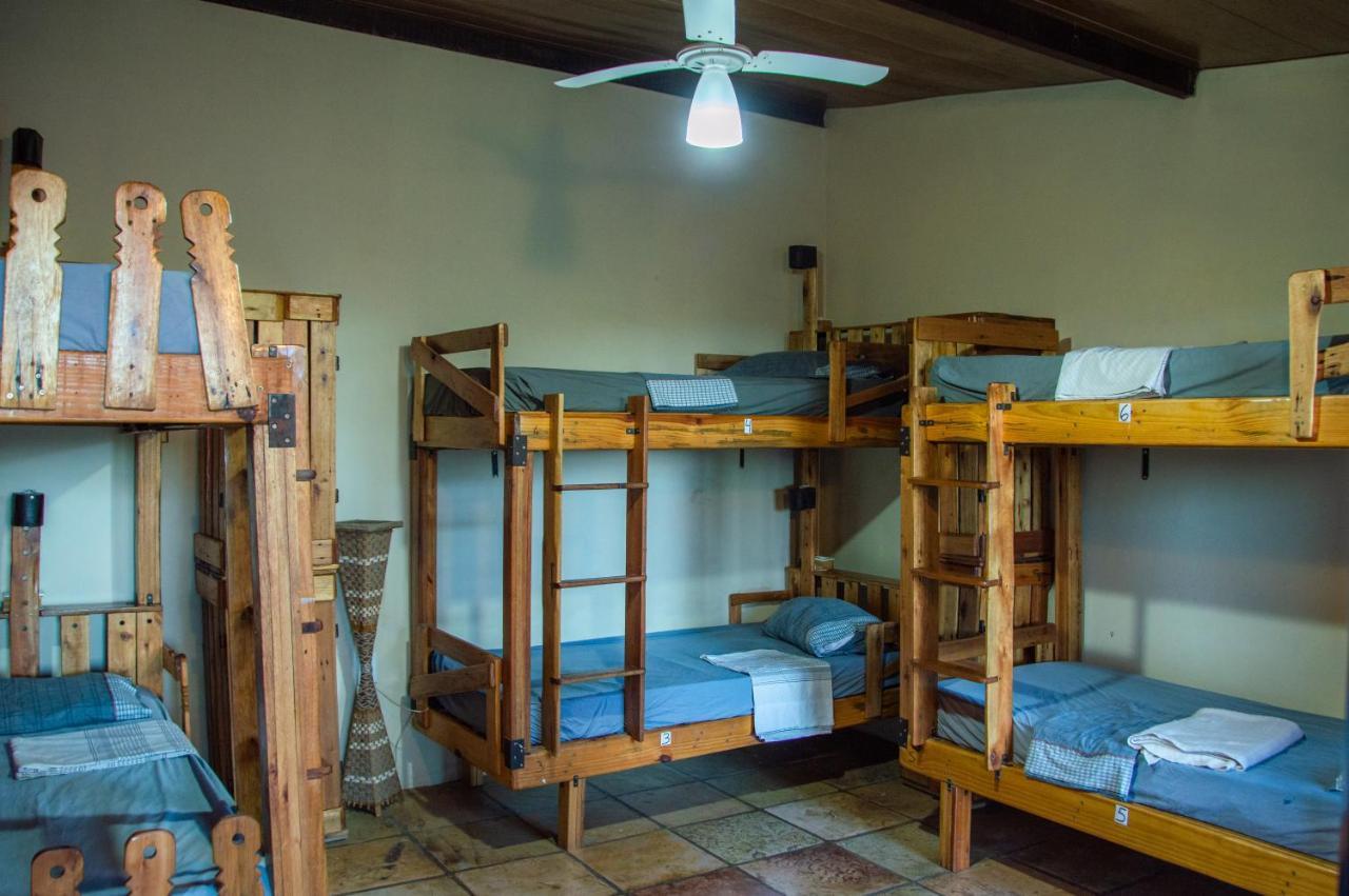 Chapada Backpackers Hostel Agencia Ленсойс Экстерьер фото
