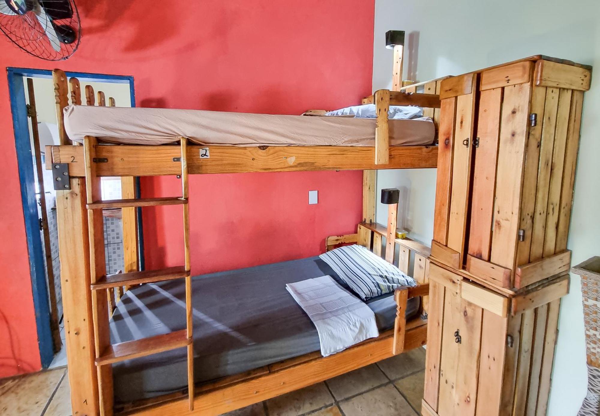 Chapada Backpackers Hostel Agencia Ленсойс Экстерьер фото