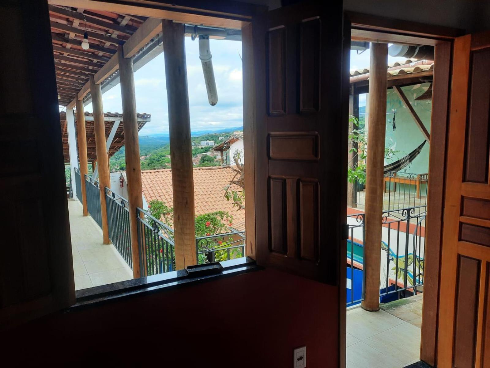 Chapada Backpackers Hostel Agencia Ленсойс Экстерьер фото